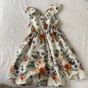 Beautiful boho floral dress with ruffle collar
